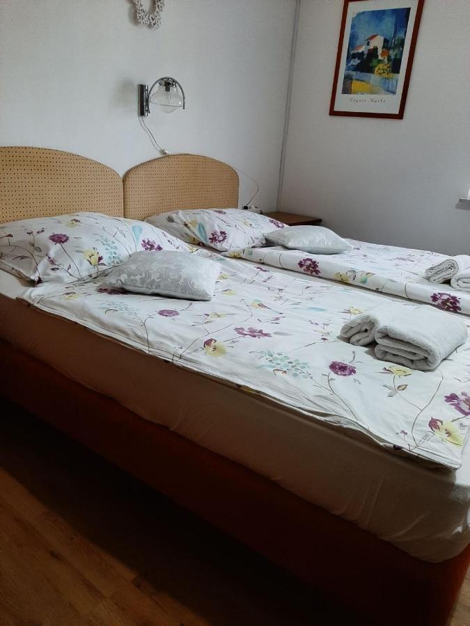 Apartmaji, Sobe - Obzidje Hotel Pirano Esterno foto